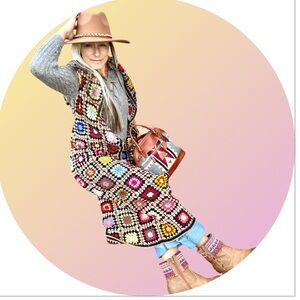 JOIN MY LIVES FOR CURATED ARTISAN one of a kind gems 💎 ✨